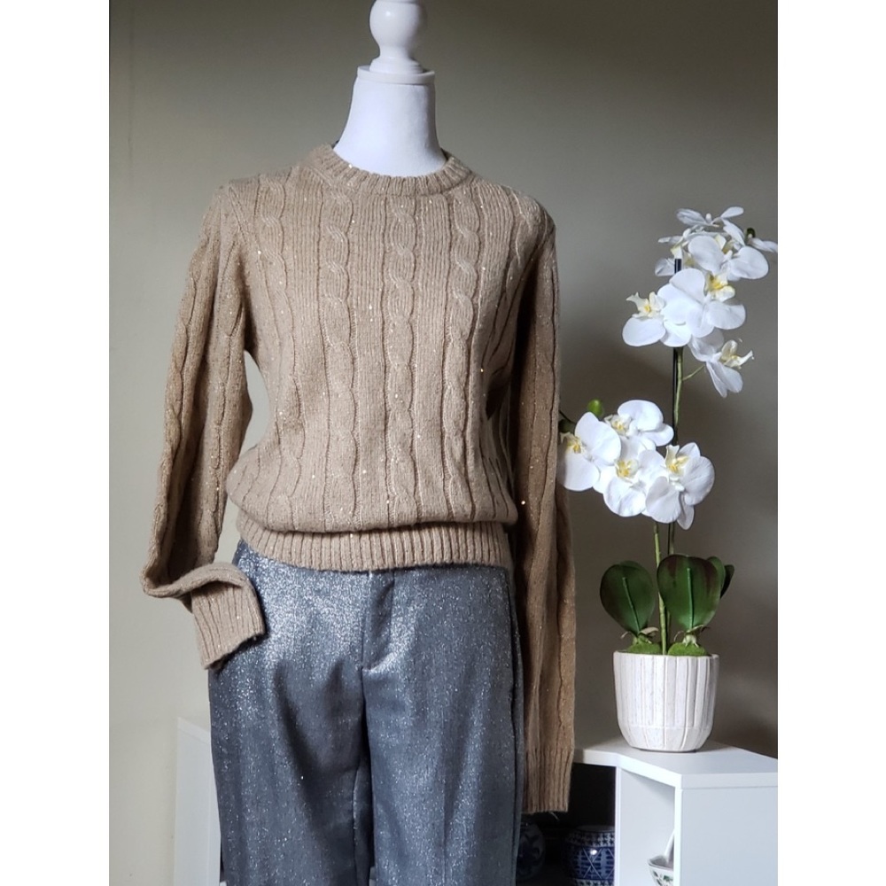 Brand New Saks Fifth Avenue cashmere wool blend cable sweater with a tag